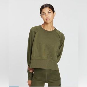 Nike Crew Neck Dri Fit